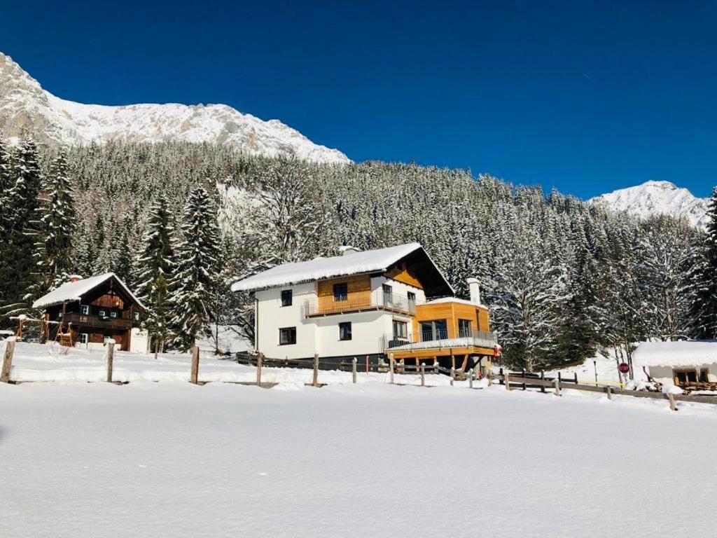 Bergkristallhaus ラムサウ・アム・ダッハシュタイン エクステリア 写真