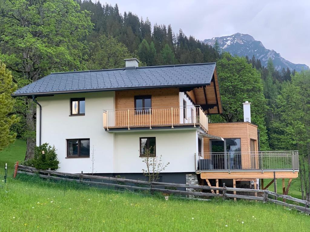 Bergkristallhaus ラムサウ・アム・ダッハシュタイン エクステリア 写真